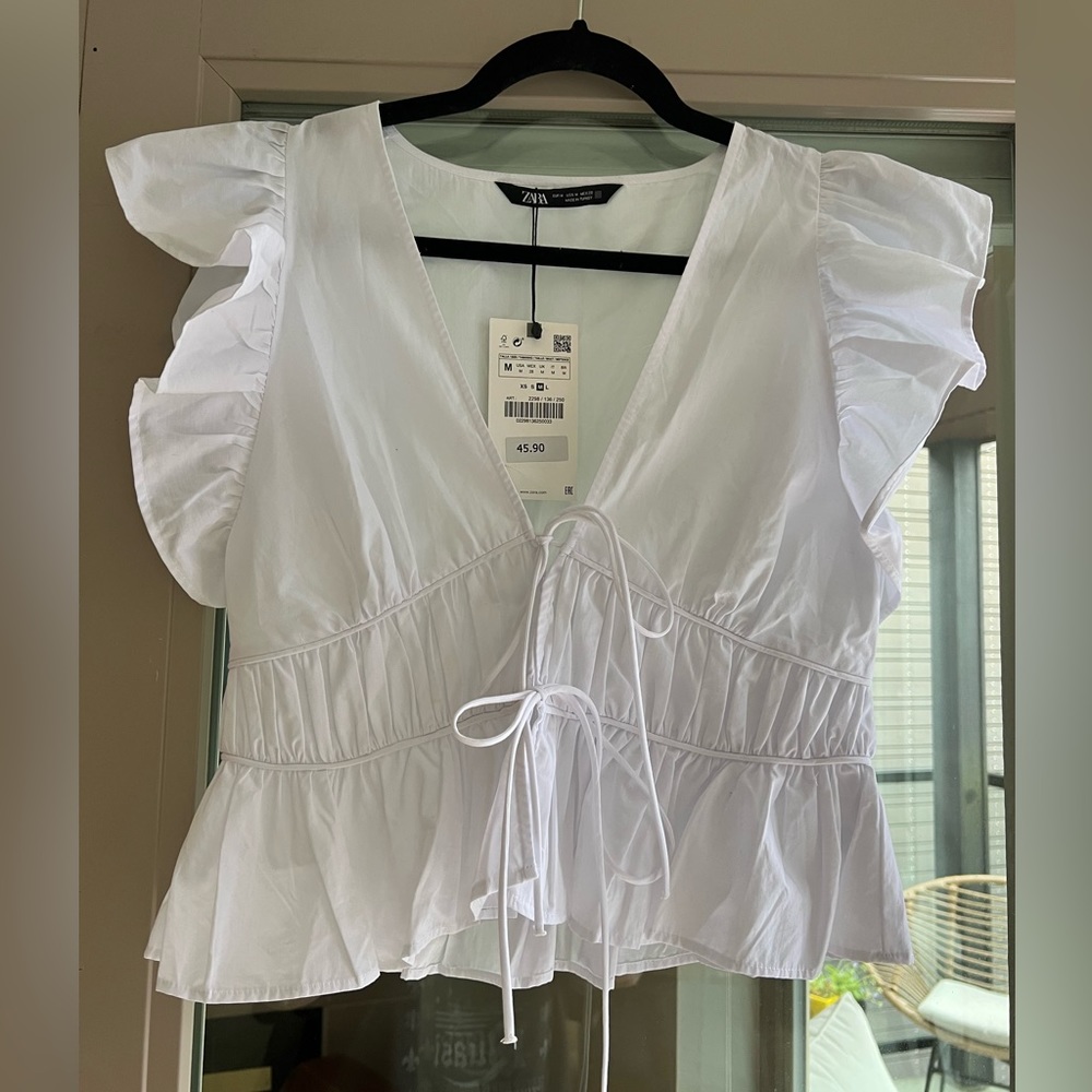 NWT - Zara Tie Top - Size Medium